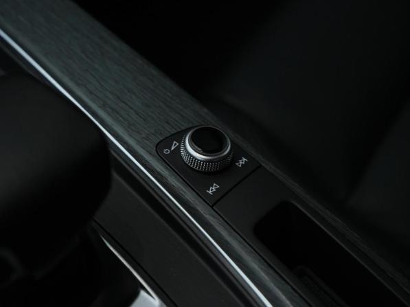 Audi A4 V (B9) с пробегом 2016 года, цена 2 898 000 рублей, 101060 км, седан, Автокод Объявления