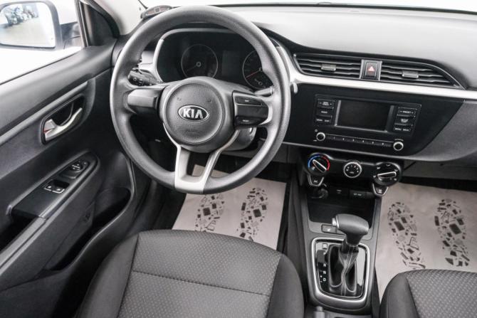 Kia Rio IV Рестайлинг с пробегом 2021 года, цена 1 699 000 рублей, 70000 км, седан, Автокод Объявления