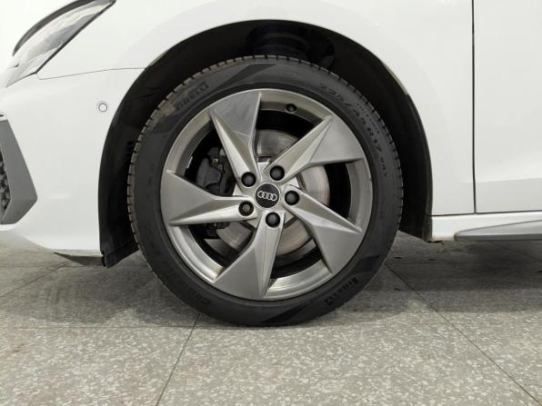 Audi A3 IV (8Y) с пробегом 2021 года, цена 2 370 000 рублей, 97019 км, седан, Автокод Объявления