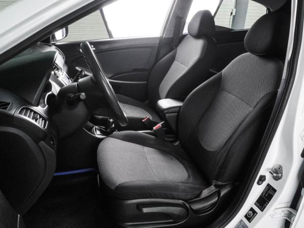Hyundai Solaris I с пробегом 2012 года, цена 719 000 рублей, 168786 км, седан, Автокод Объявления