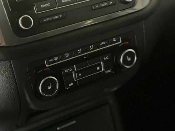 Volkswagen Tiguan I Рестайлинг с пробегом 2012 года, цена 995 000 рублей, 244902 км, внедорожник, Автокод Объявления