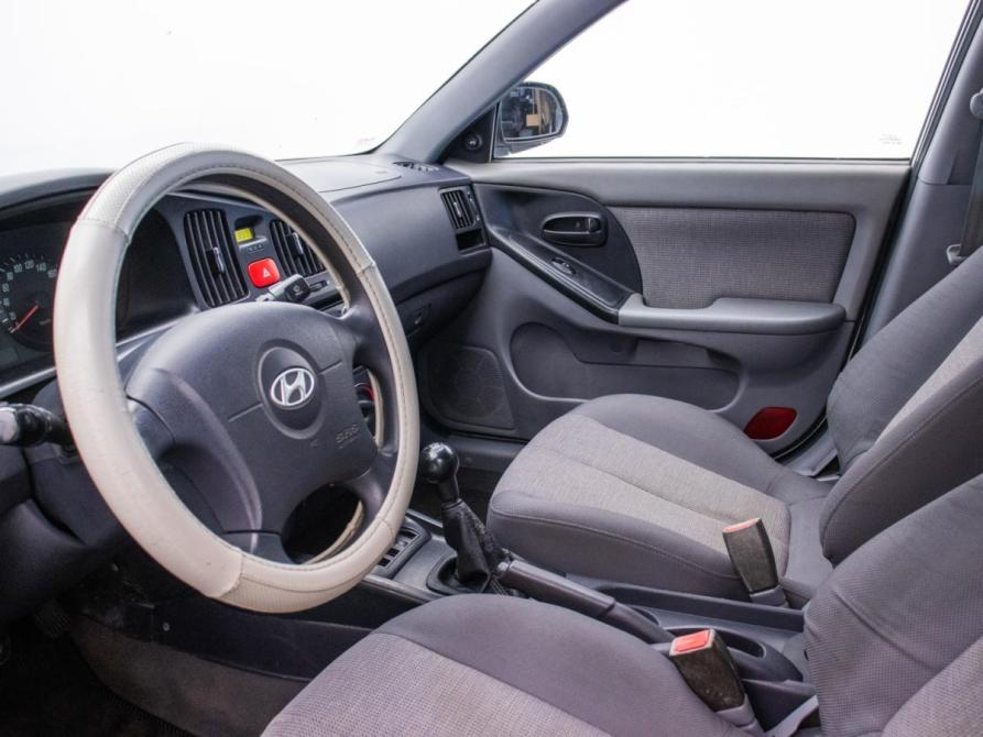 Hyundai Elantra III (XD2) Рестайлинг Москва  - изображение 11