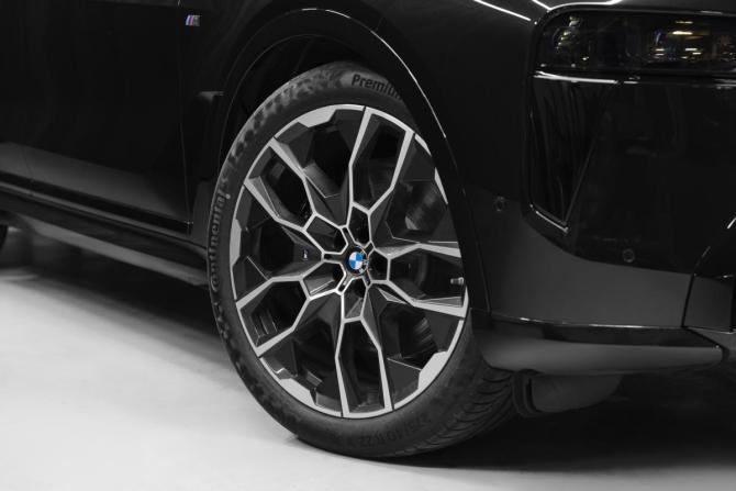 Новый BMW X7 I (G07) Рестайлинг 2025 года, цена 20 705 400 рублей, внедорожник, Автокод Объявления