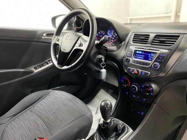 Hyundai Solaris I Рестайлинг с пробегом 2014 года, цена 789 000 рублей, 158480 км, седан, Автокод Объявления