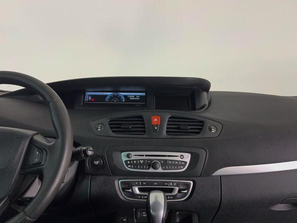 Renault Scenic III с пробегом 2010 года, цена 740 000 рублей, 178000 км, компактвэн, Автокод Объявления