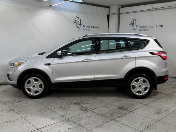 Ford Kuga II Рестайлинг с пробегом 2017 года, цена 1 769 800 рублей, 80000 км, внедорожник, Автокод Объявления