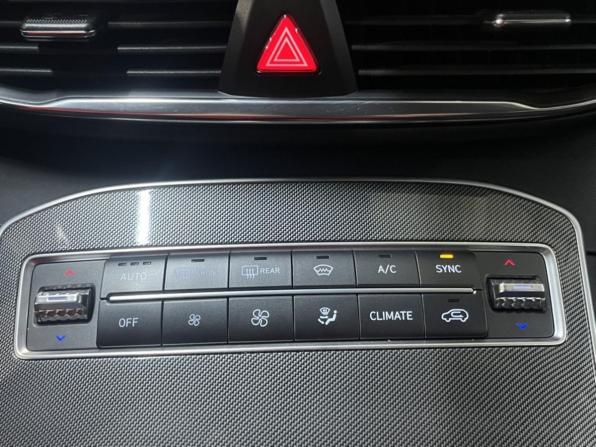 Hyundai Santa Fe IV Рестайлинг с пробегом 2021 года, цена 3 711 000 рублей, 70556 км, внедорожник, Автокод Объявления