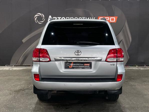 Toyota Land Cruiser 200 Series с пробегом 2008 года, цена 2 298 000 рублей, 240578 км, внедорожник, Автокод Объявления