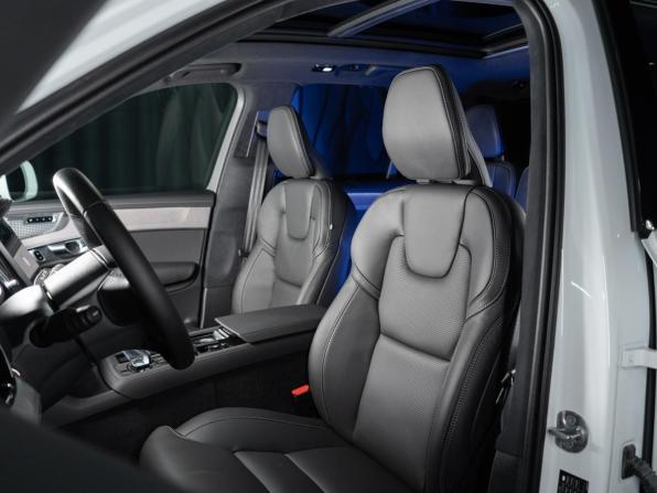 Новый Volvo XC90 II Рестайлинг 2 2026 года, цена 11 000 000 рублей, внедорожник, Автокод Объявления