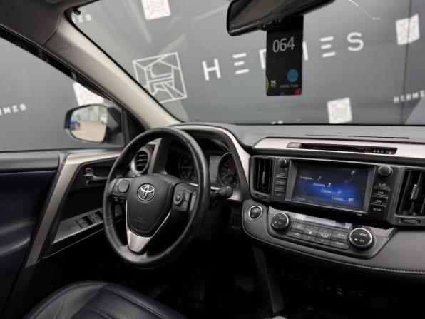 Toyota RAV4 IV (XA40) Рестайлинг с пробегом 2018 года, цена 2 299 000 рублей, 136722 км, внедорожник, Автокод Объявления