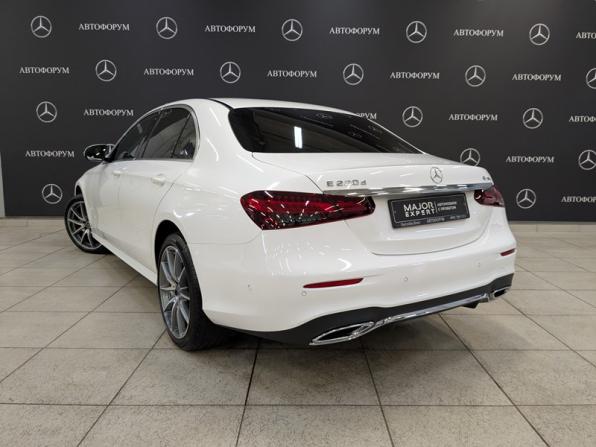 Mercedes-Benz E-Класс V (W213 S213 C238) Рестайлинг с пробегом 2022 года, цена 5 890 000 рублей, 27845 км, седан, Автокод Объявления