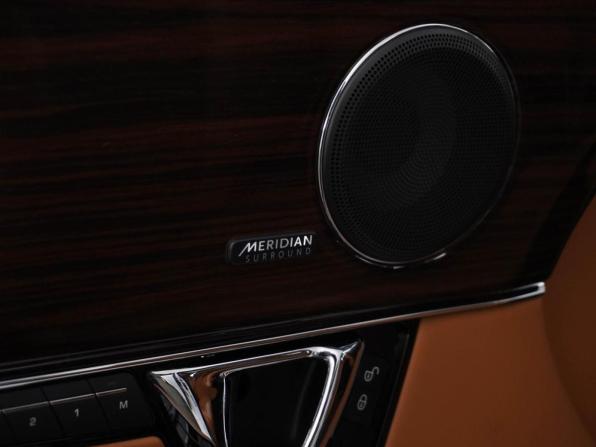Jaguar XJ IV (X351) Рестайлинг с пробегом 2019 года, цена 3 940 000 рублей, 97620 км, седан, Автокод Объявления