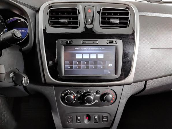 Renault Logan II с пробегом 2015 года, цена 650 000 рублей, 169230 км, седан, Автокод Объявления