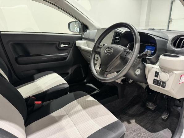 Daihatsu Mira e:S II с пробегом 2021 года, цена 832 602 рубля, 83593 км, хэтчбек, Автокод Объявления