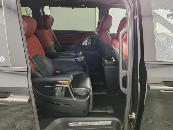 GAC M8 с пробегом 2024 года, цена 4 299 000 рублей, 53943 км, минивэн, Автокод Объявления