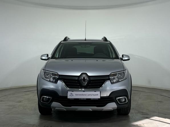 Renault Sandero II Рестайлинг с пробегом 2020 года, цена 1 345 000 рублей, 28601 км, хэтчбек, Автокод Объявления