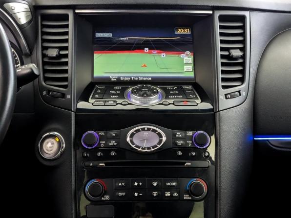Infiniti QX70 с пробегом 2014 года, цена 2 390 000 рублей, 100310 км, внедорожник, Автокод Объявления