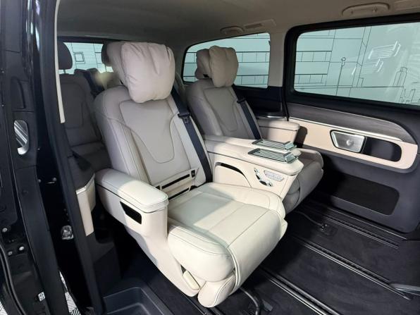 Mercedes-Benz V-Класс III (W447) Рестайлинг 2 с пробегом 2026 года, цена 15 200 000 рублей, 25 км, минивэн, Автокод Объявления