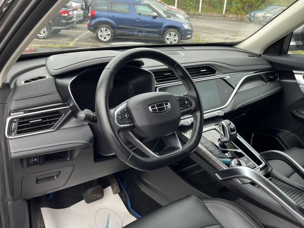 Geely Atlas Pro с пробегом 2023 года, цена 2 225 000 рублей, 28200 км, внедорожник, Автокод Объявления