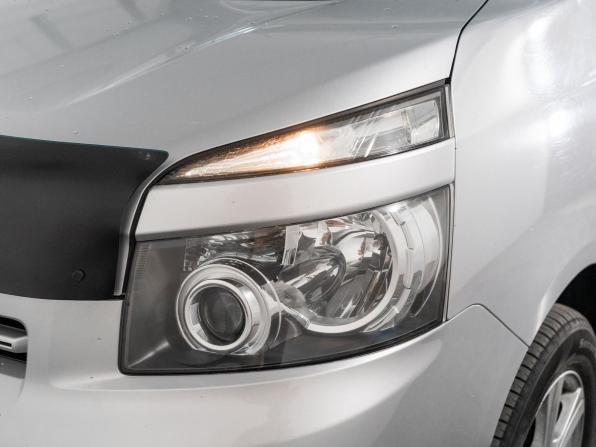 Toyota Voxy II (R70) с пробегом 2008 года, цена 1 275 000 рублей, 187315 км, минивэн, Автокод Объявления