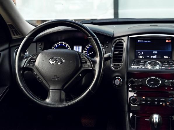Infiniti QX50 I с пробегом 2015 года, цена 2 070 000 рублей, 153228 км, внедорожник, Автокод Объявления