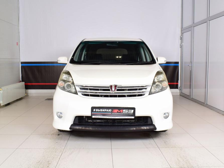 Toyota ISis I Рестайлинг Кемерово  - изображение 2