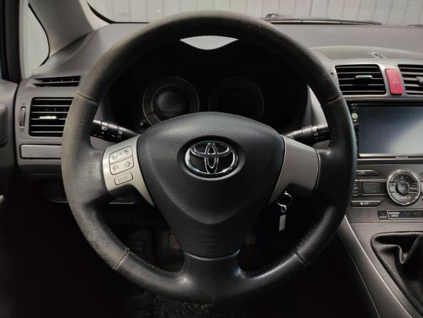 Toyota Auris I с пробегом 2008 года, цена 545 000 рублей, 251222 км, хэтчбек, Автокод Объявления