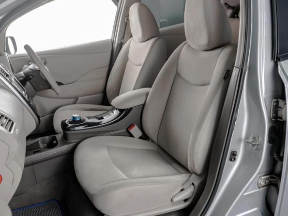Nissan Leaf I (ZE0/AZE0) с пробегом 2010 года, цена 519 000 рублей, 122799 км, хэтчбек, Автокод Объявления