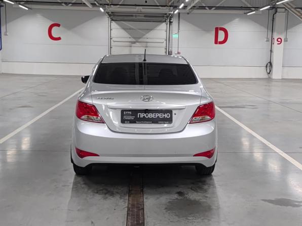 Hyundai Solaris I Рестайлинг с пробегом 2016 года, цена 1 225 000 рублей, 71301 км, седан, Автокод Объявления