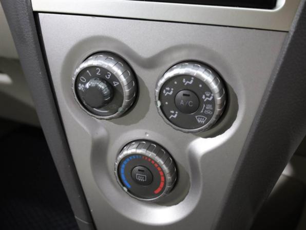 Toyota Belta I с пробегом 2008 года, цена 649 000 рублей, 103762 км, седан, Автокод Объявления