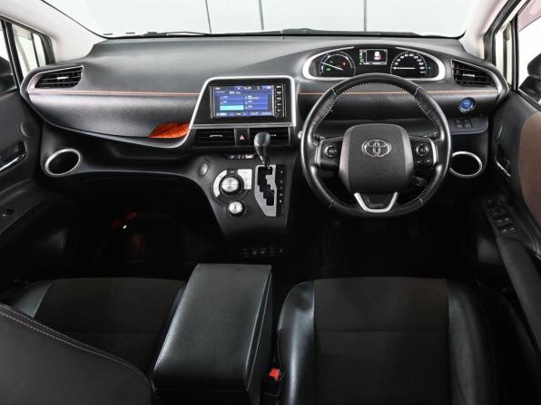 Toyota Sienta II Рестайлинг с пробегом 2020 года, цена 2 079 000 рублей, 72484 км, компактвэн, Автокод Объявления