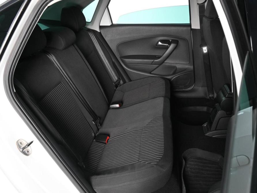 Volkswagen Polo V Рестайлинг Ростов-на-Дону  - изображение 7