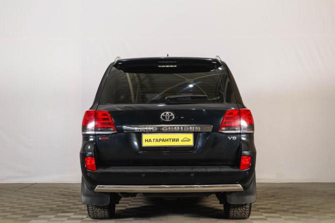 Toyota Land Cruiser 200 Series Рестайлинг 1 с пробегом 2014 года, цена 4 729 000 рублей, 226649 км, внедорожник, Автокод Объявления