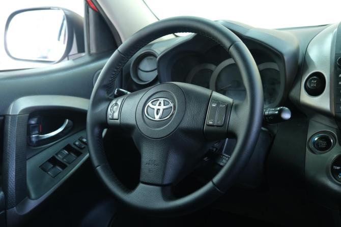 Toyota RAV4 III (XA30) Рестайлинг с пробегом 2010 года, цена 1 379 000 рублей, 92000 км, внедорожник, Автокод Объявления