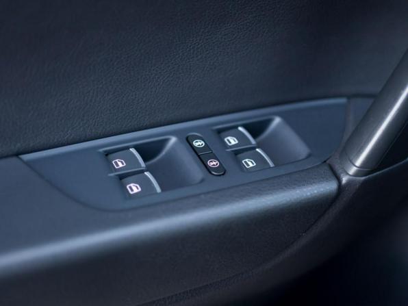 Volkswagen Touareg II с пробегом 2014 года, цена 1 899 000 рублей, 216180 км, внедорожник, Автокод Объявления