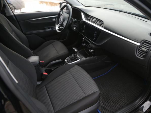 Kia Rio IV Рестайлинг с пробегом 2020 года, цена 1 715 000 рублей, 75000 км, хэтчбек, Автокод Объявления