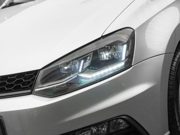 Volkswagen Polo V Рестайлинг с пробегом 2018 года, цена 1 580 000 рублей, 91005 км, седан, Автокод Объявления