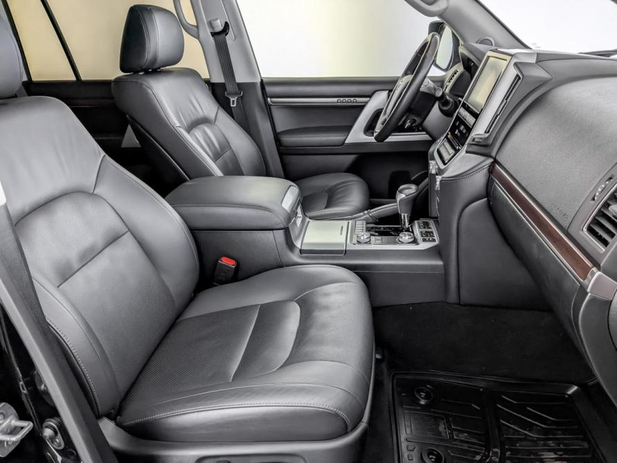 Toyota Land Cruiser 200 Series Рестайлинг 2 Москва  - изображение 26