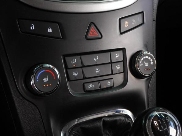 Chevrolet Orlando I с пробегом 2013 года, цена 1 099 000 рублей, 180033 км, компактвэн, Автокод Объявления