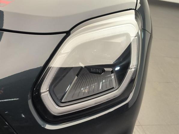 Mini Countryman III с пробегом 2024 года, цена 6 570 000 рублей, 9016 км, внедорожник, Автокод Объявления