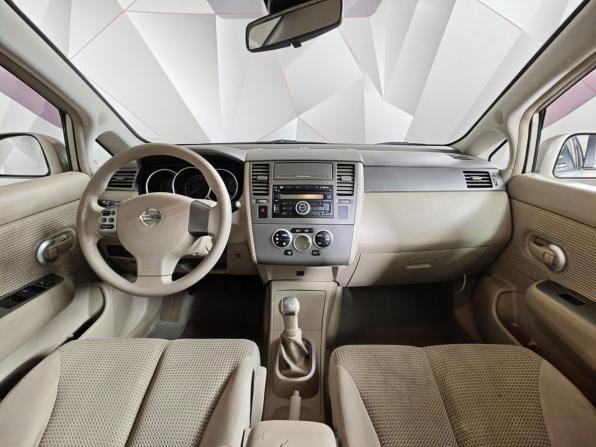 Nissan Tiida I Рестайлинг с пробегом 2012 года, цена 585 000 рублей, 184253 км, хэтчбек, Автокод Объявления