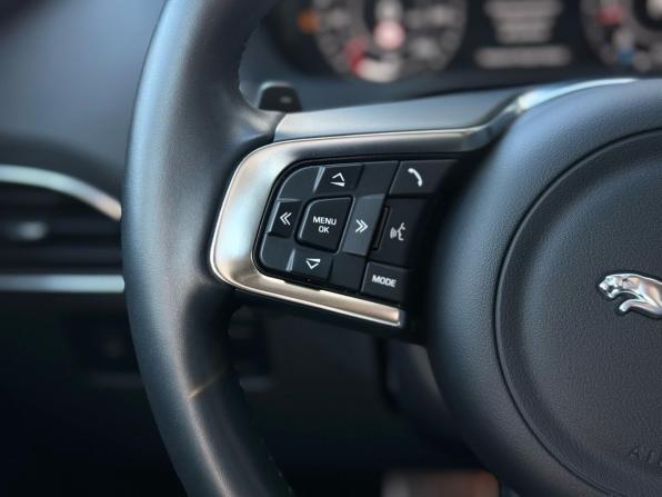 Jaguar F-Pace I с пробегом 2019 года, цена 3 800 000 рублей, 7408 км, внедорожник, Автокод Объявления