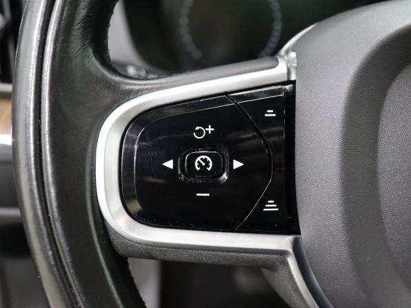 Volvo XC60 II с пробегом 2019 года, цена 3 700 000 рублей, 128000 км, внедорожник, Автокод Объявления