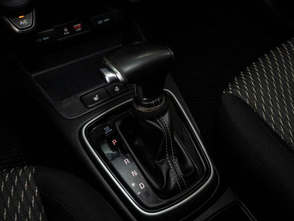 Kia Rio IV с пробегом 2018 года, цена 1 118 000 рублей, 201000 км, седан, Автокод Объявления