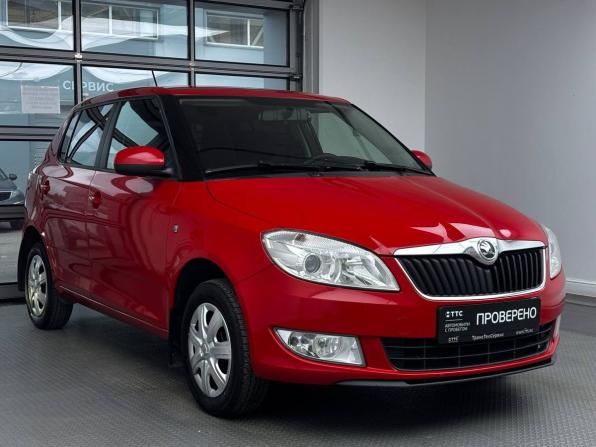 Skoda Fabia II Рестайлинг с пробегом 2013 года, цена 699 000 рублей, 88300 км, хэтчбек, Автокод Объявления