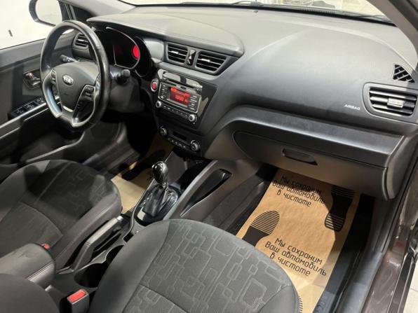 Kia Rio III Рестайлинг с пробегом 2015 года, цена 1 102 000 рублей, 68137 км, хэтчбек, Автокод Объявления