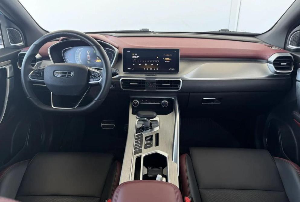 Geely Coolray I Киров  - изображение 12