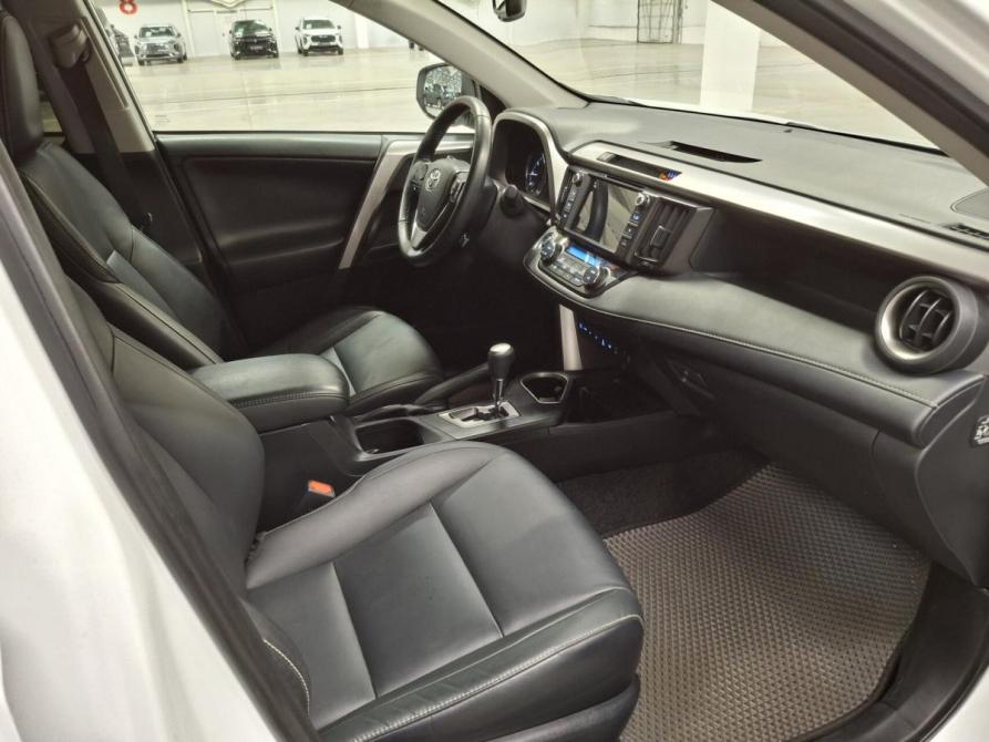 Toyota RAV4 IV (XA40) Рестайлинг Казань  - изображение 13