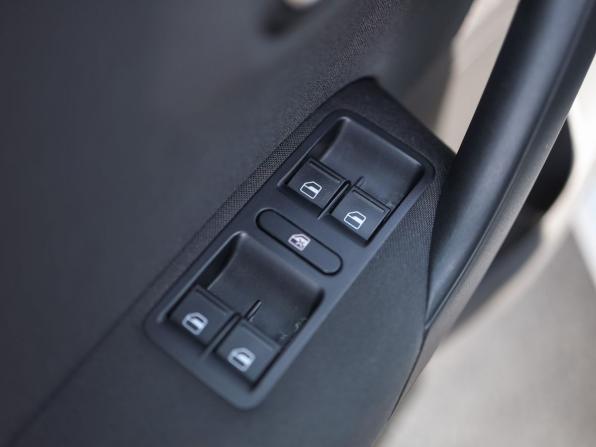 Volkswagen Polo V с пробегом 2013 года, цена 1 349 000 рублей, 29400 км, хэтчбек, Автокод Объявления