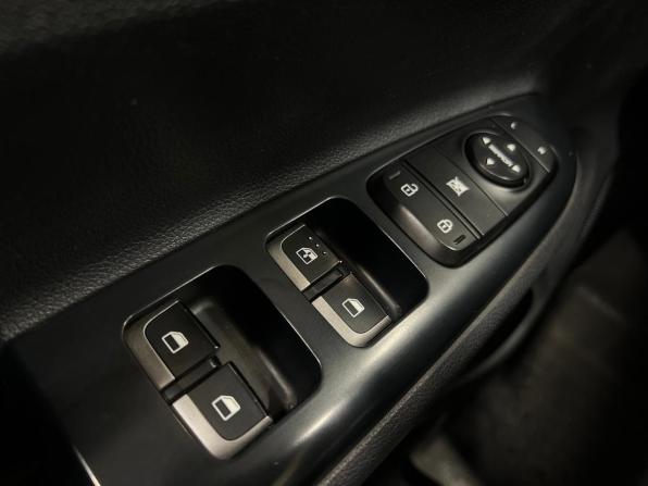 Kia Rio IV с пробегом 2018 года, цена 1 580 000 рублей, 102662 км, хэтчбек, Автокод Объявления